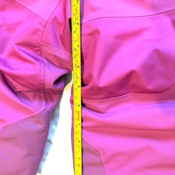 Patagonia snow pile bib 2T, snow suit, snow pants - Picture 7 of 11